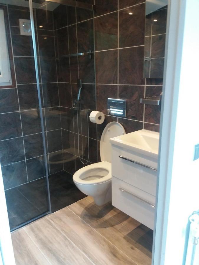 Luxe Bungalow Op Rustig Vakantiepark. Dronrijp Extérieur photo